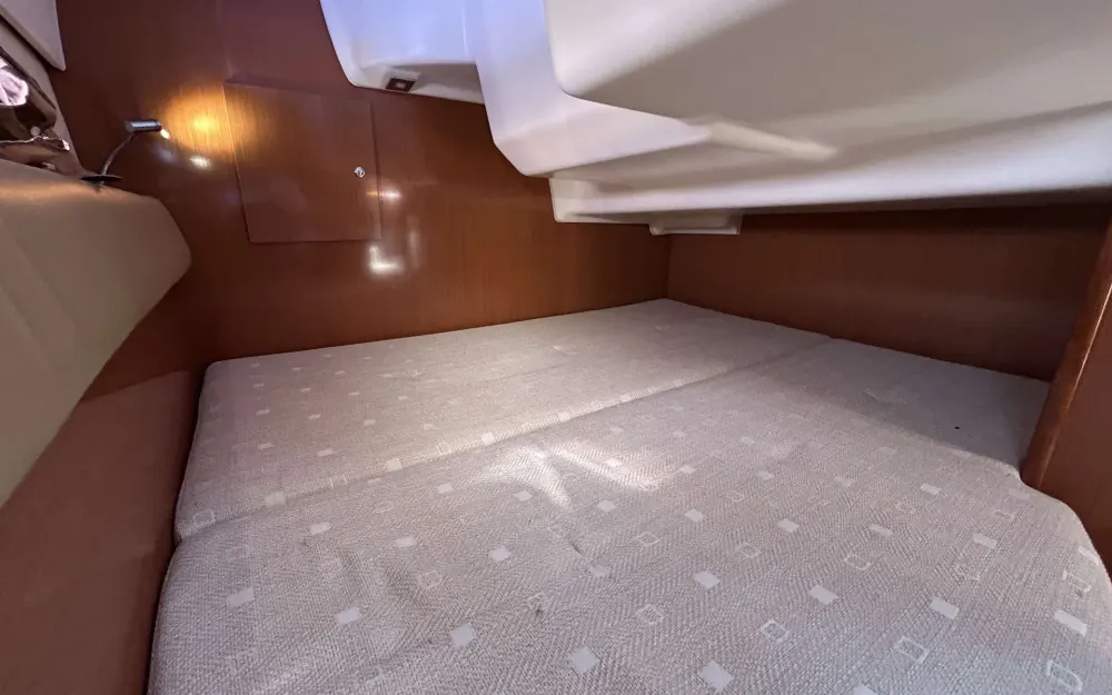 slider 12 Jeanneau Prestige 30 S