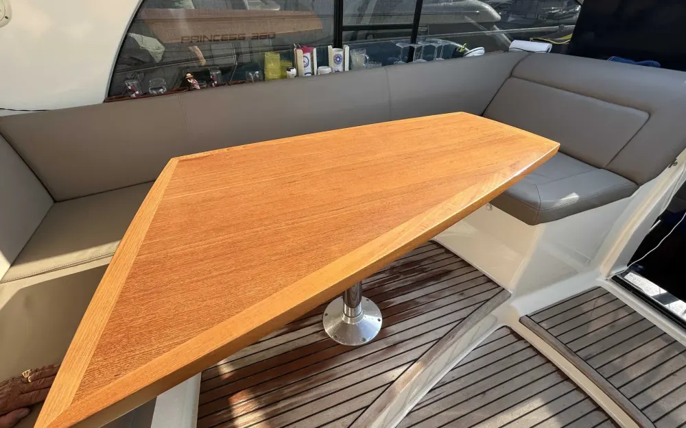 slider 13 Jeanneau Prestige 440 S