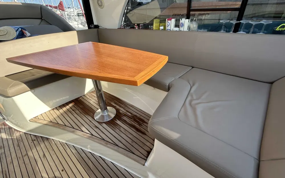 slider 17 Jeanneau Prestige 440 S
