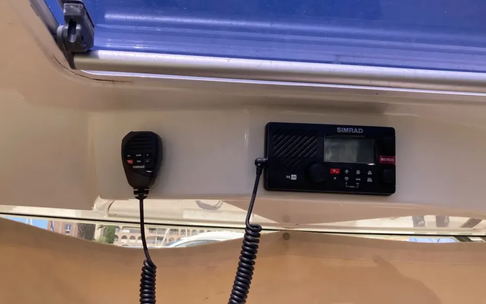 slider 16 Parker  660 Pilothouse