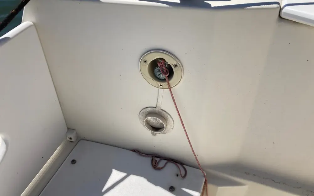 slider 22 Parker  660 Pilothouse