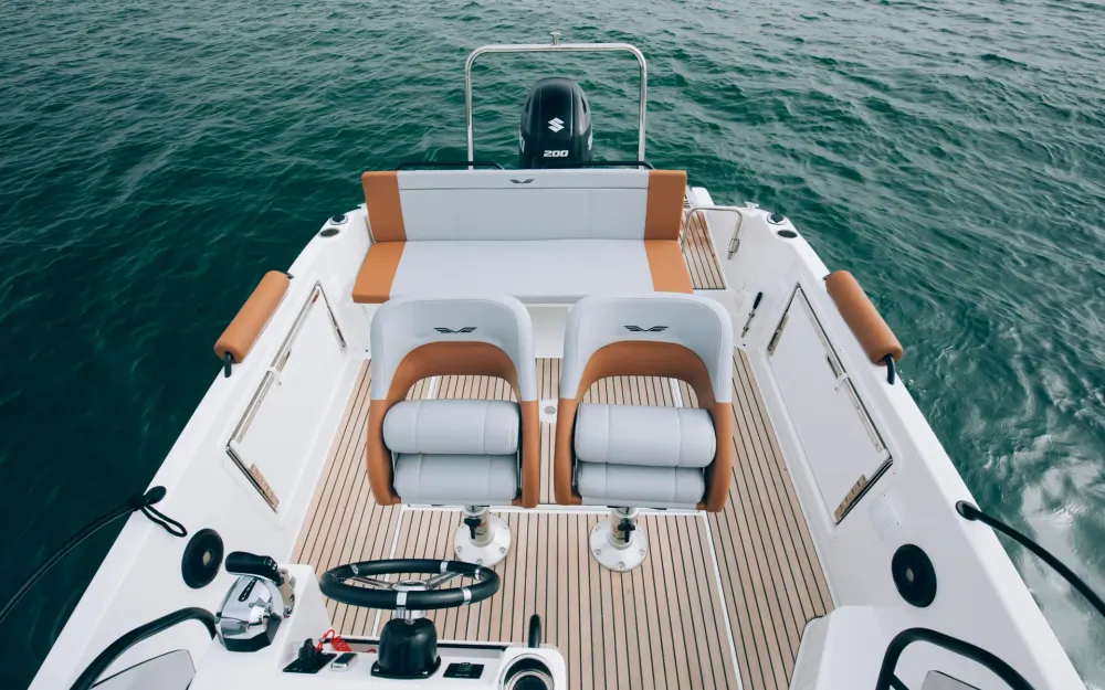slider 6 Beneteau Flyer 7 SUNdeck