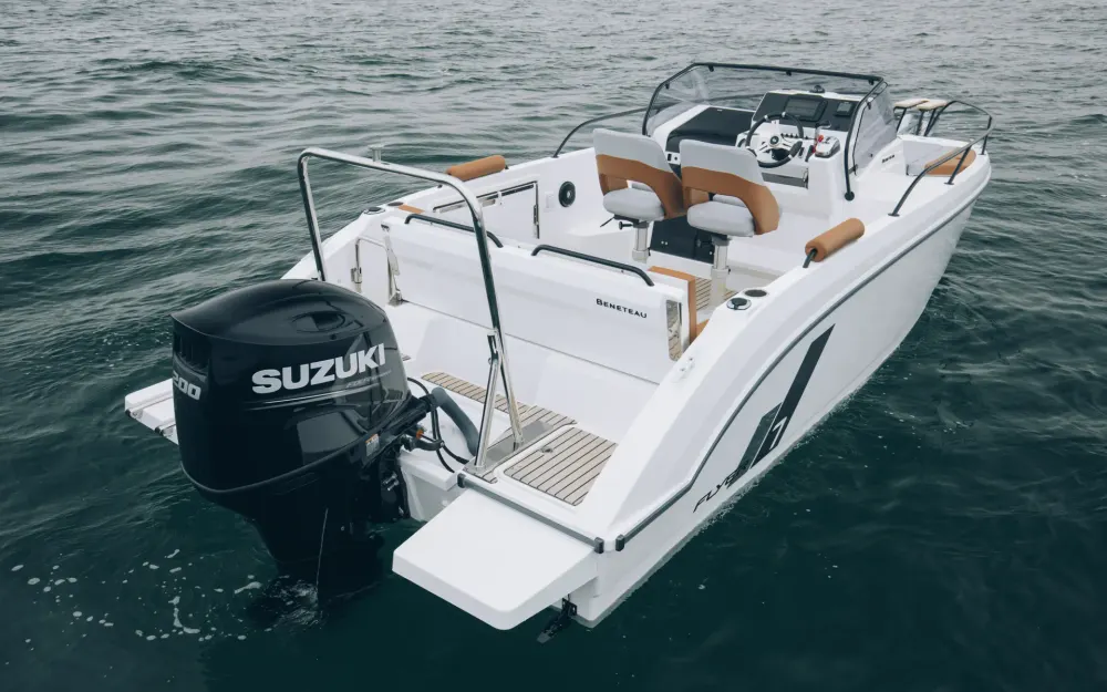 slider 2 Beneteau Flyer 7 SUNdeck
