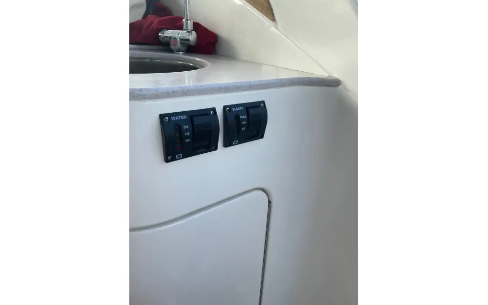 slider 16 Sea Ray  305 Sundancer