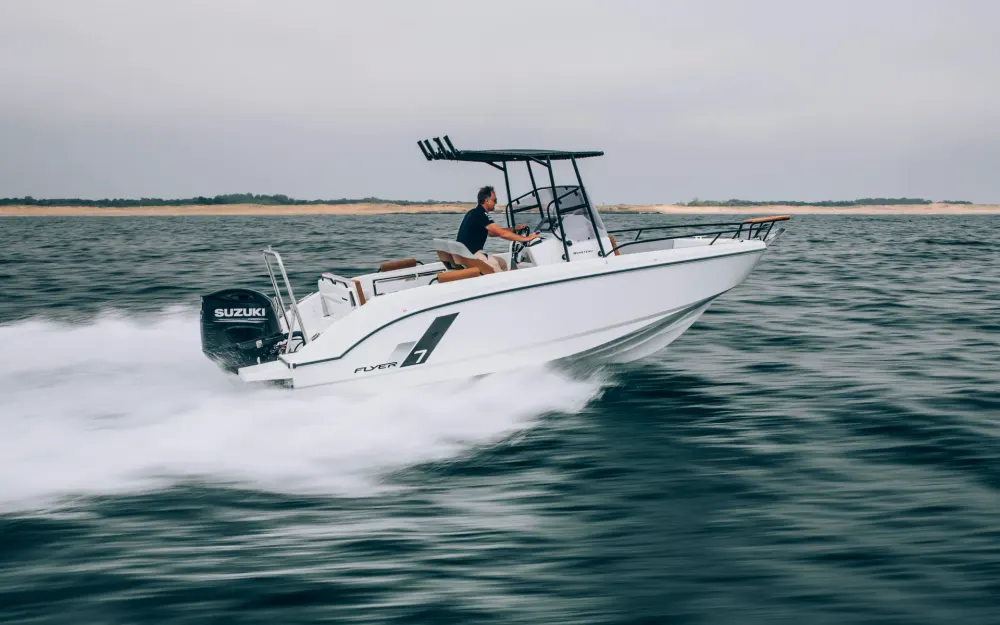 slider 0 Beneteau Flyer 7 SPACEdeck