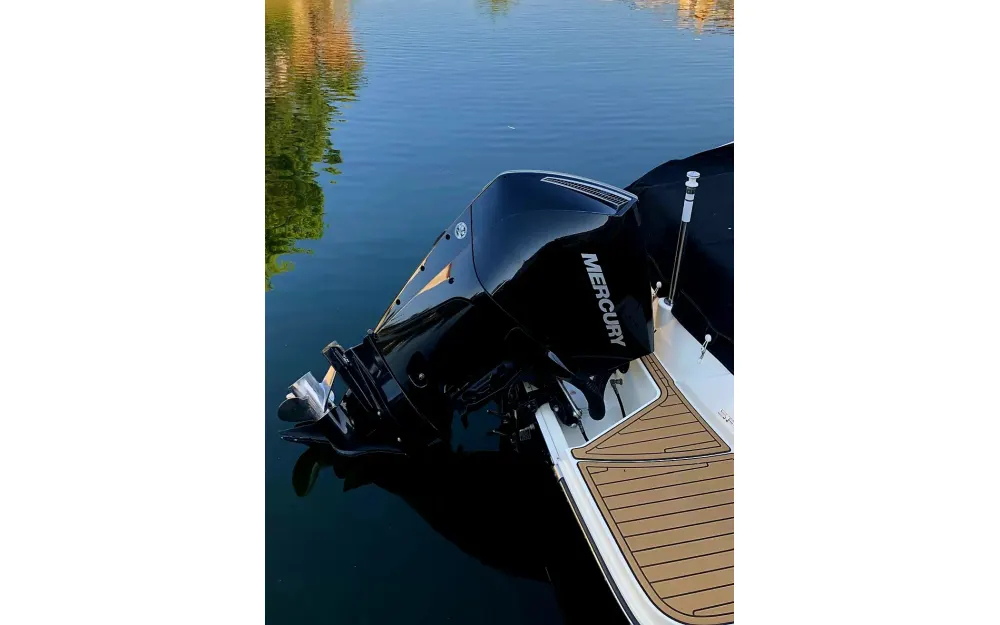 slider 11 Sea Ray  230 SPX