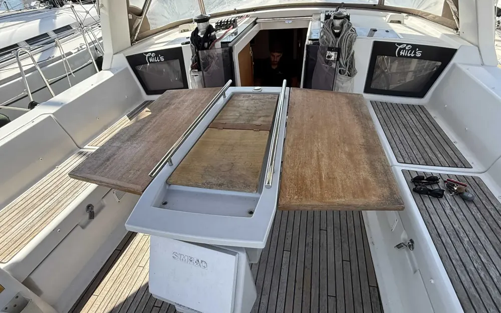 slider 12 Beneteau Oceanis 45