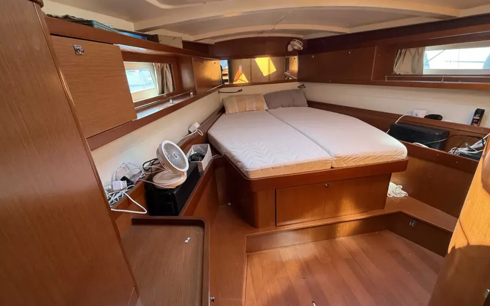 slider 23 Beneteau Oceanis 45