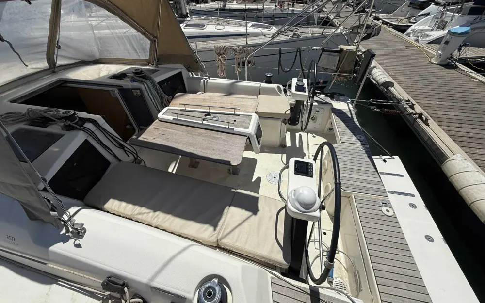 slider 12 Dufour  360 Grand Large