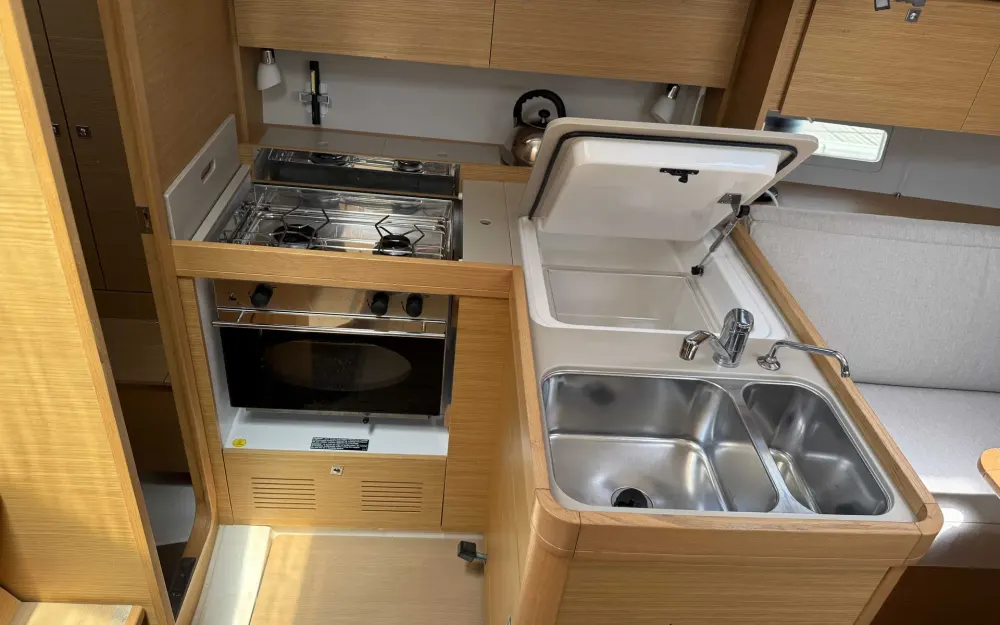 slider 18 Dufour  360 Grand Large