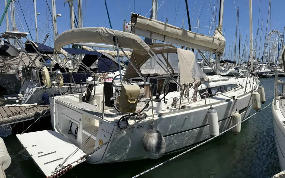 slider 1 Dufour  360 Grand Large