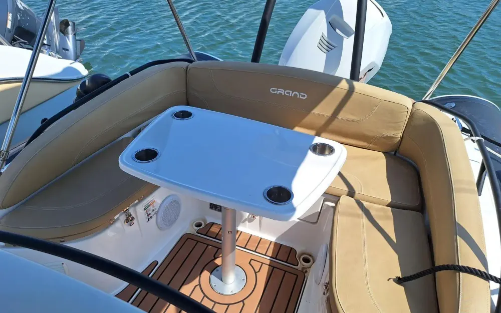 slider 2 Grand Golden Line G650
