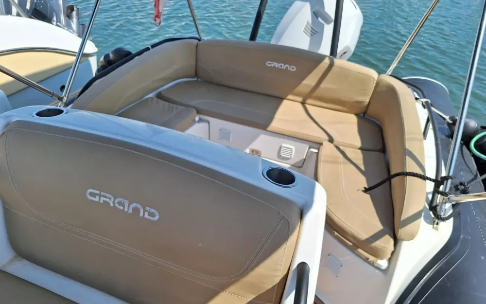 slider 3 Grand Golden Line G650