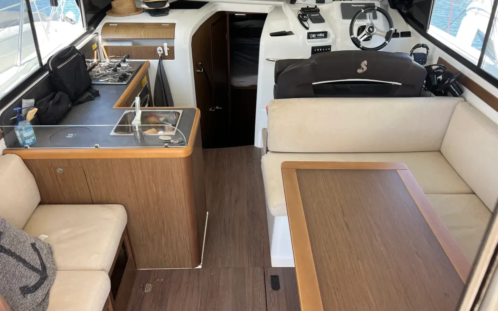 slider 10 Beneteau Antares 36 Millenium