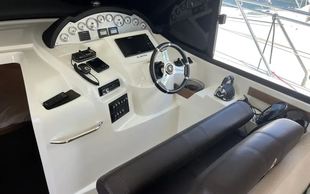 slider 12 Beneteau Antares 36 Millenium