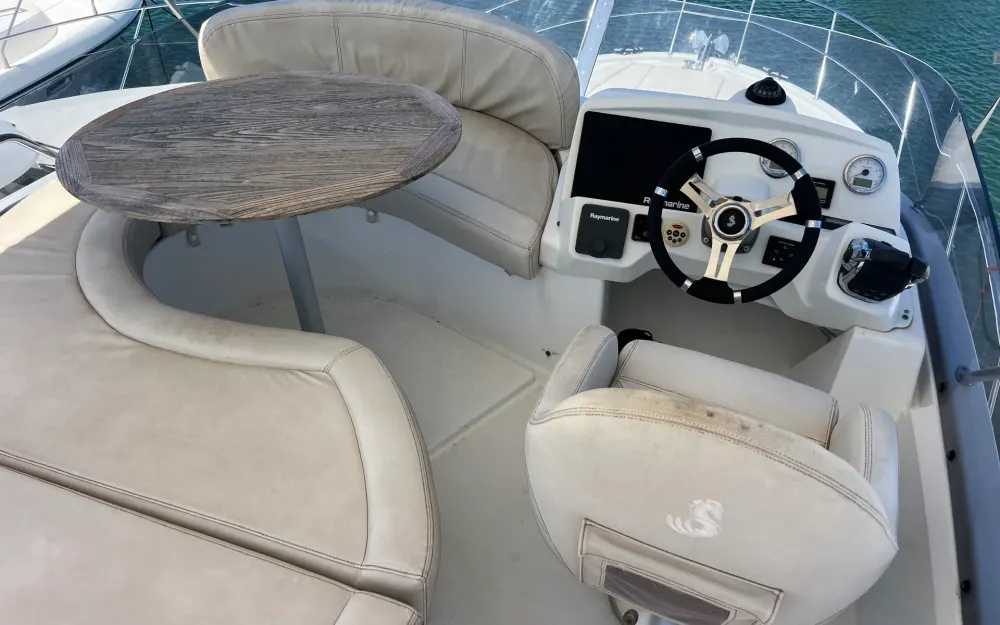 slider 4 Beneteau Antares 36 Millenium