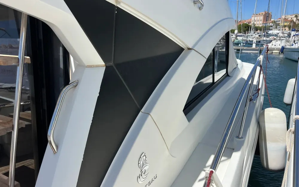 slider 9 Beneteau Antares 36 Millenium