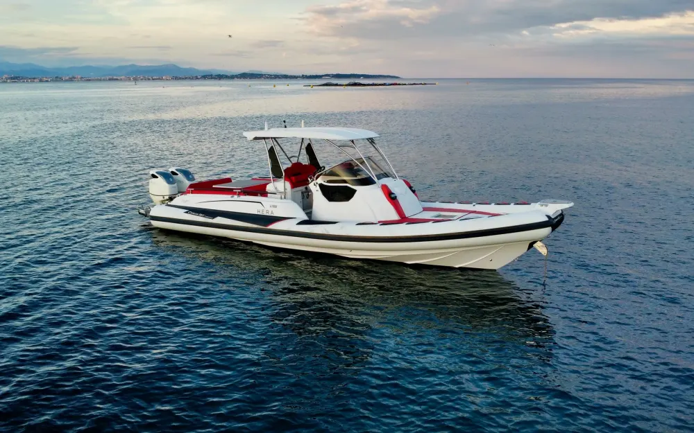 slider 0 Ranieri Cayman 38 Executive