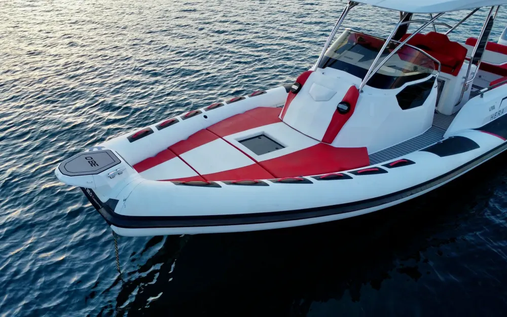 slider 1 Ranieri Cayman 38 Executive