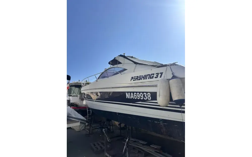 slider 8 Pershing  37