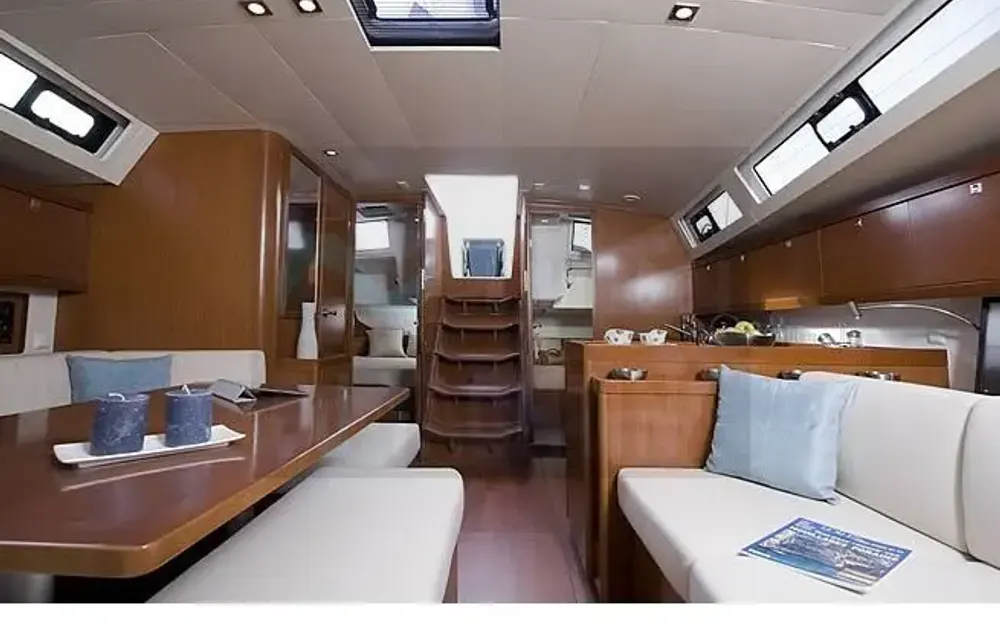 slider 13 Beneteau Oceanis 45