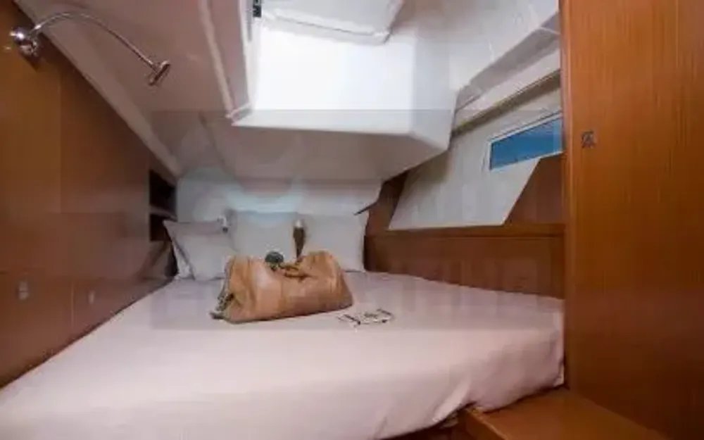 slider 7 Beneteau Oceanis 45
