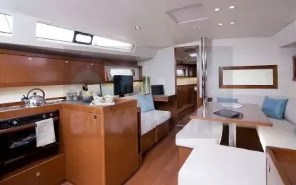 slider 8 Beneteau Oceanis 45