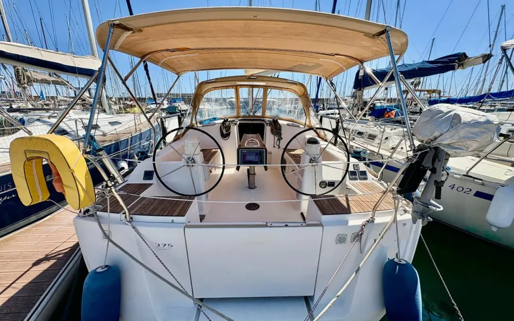 slider 1 Dufour  375 Grand Large