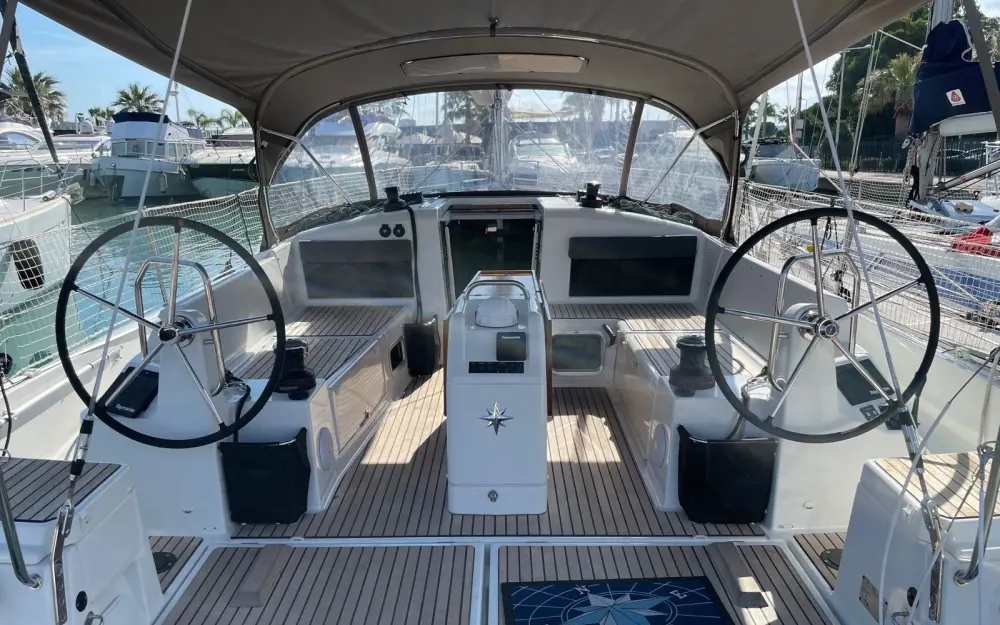 slider 0 Jeanneau Sun Odyssey 440