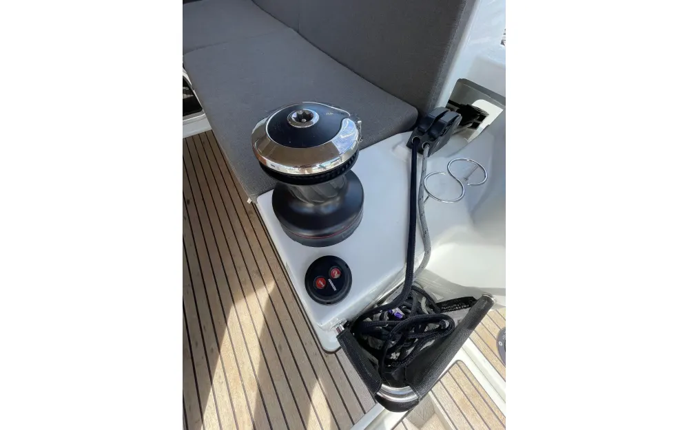 slider 7 Jeanneau Sun Odyssey 440