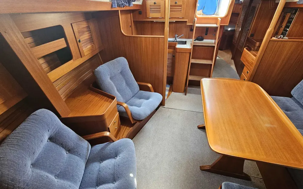 slider 16 Hallberg Rassy  39