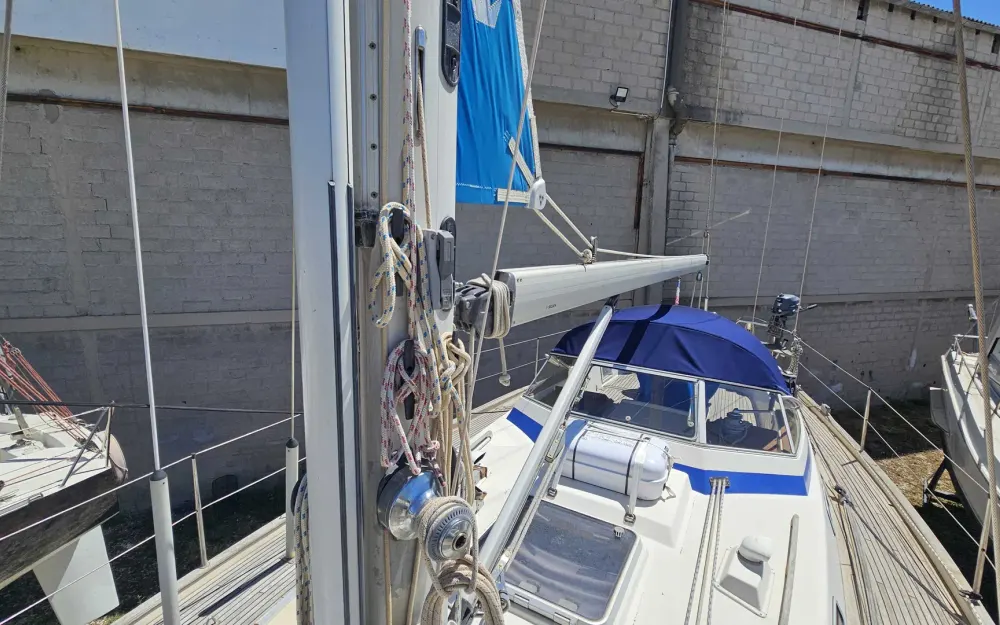 slider 7 Hallberg Rassy  39