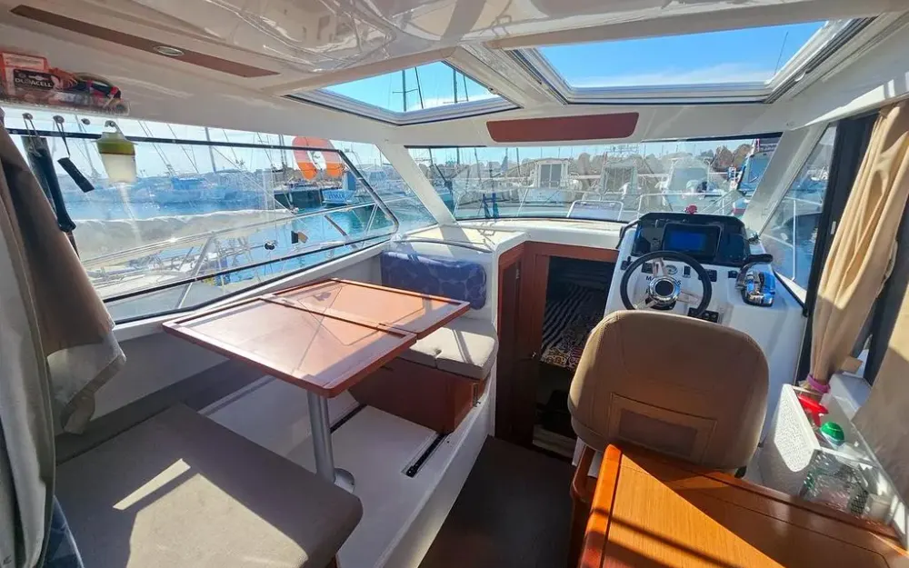 slider 11 Jeanneau Merry Fisher 855