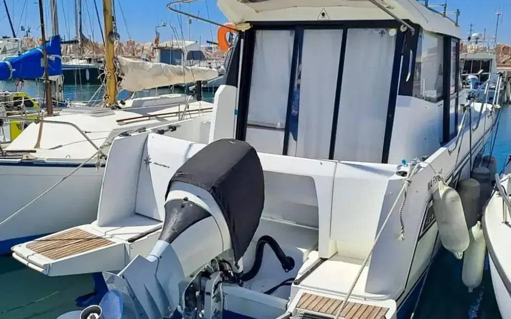 slider 4 Jeanneau Merry Fisher 855