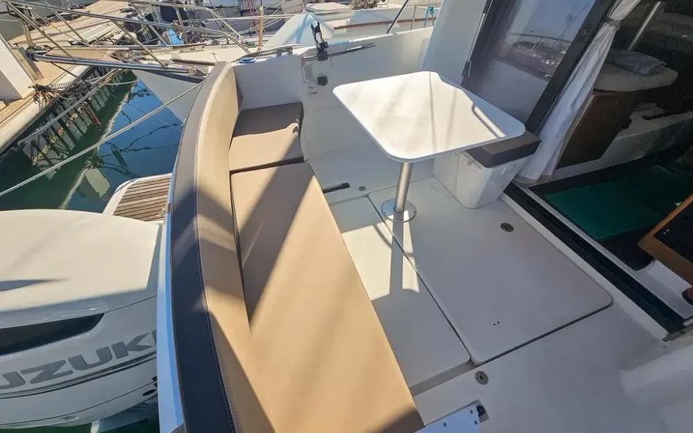 slider 8 Jeanneau Merry Fisher 855