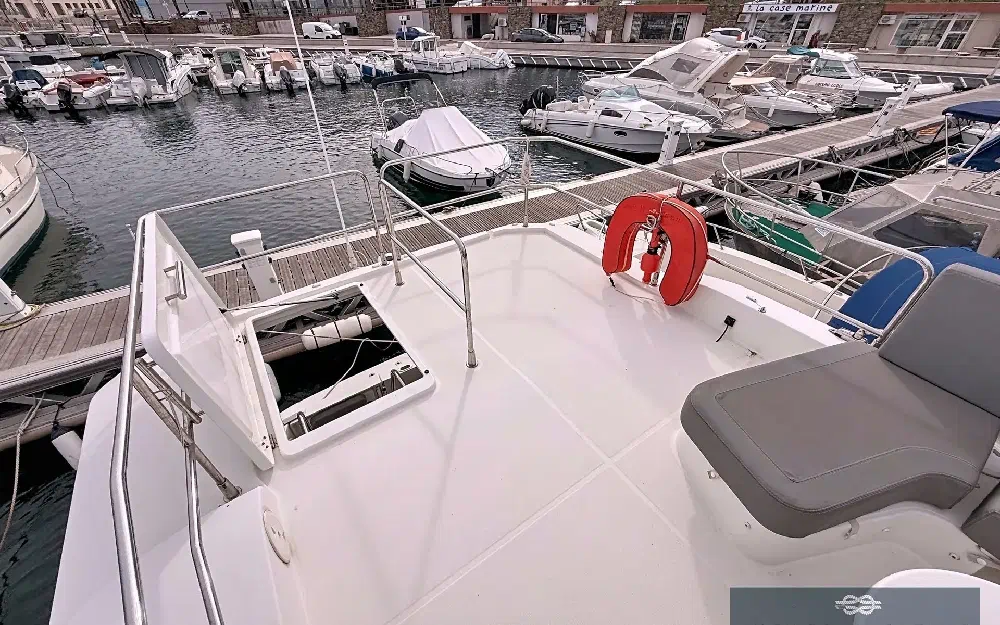 slider 9 Beneteau Swift Trawler 30
