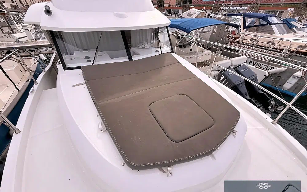 slider 10 Beneteau Swift Trawler 30