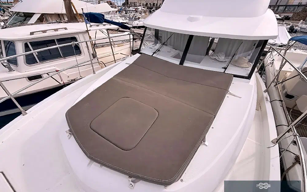 slider 11 Beneteau Swift Trawler 30
