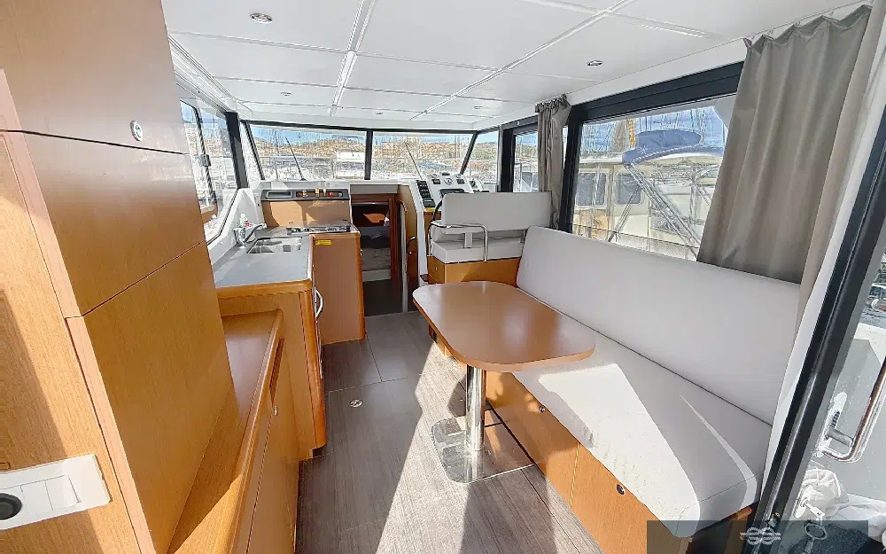 slider 15 Beneteau Swift Trawler 30