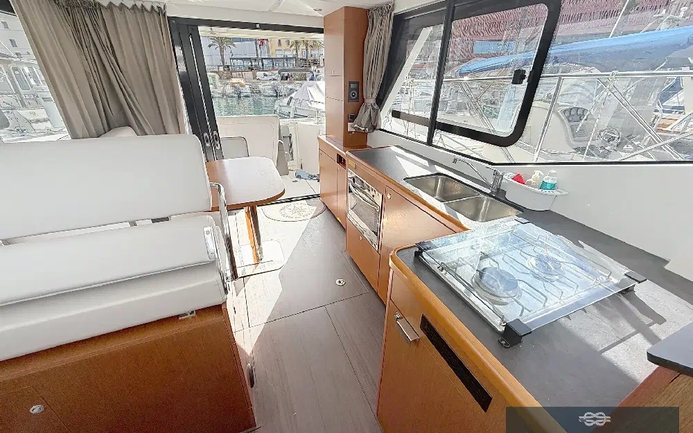 slider 23 Beneteau Swift Trawler 30