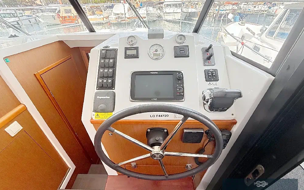 slider 26 Beneteau Swift Trawler 30