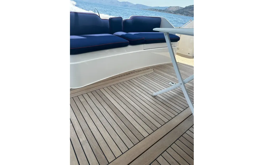 slider 4 Fairline Squadron 58