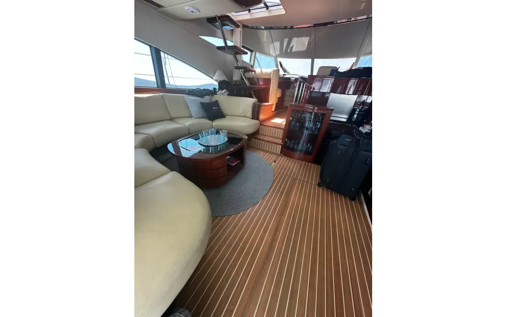 slider 6 Fairline Squadron 58
