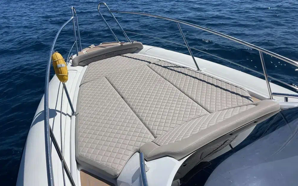 slider 9 Salpa Soleil 33 T-Top