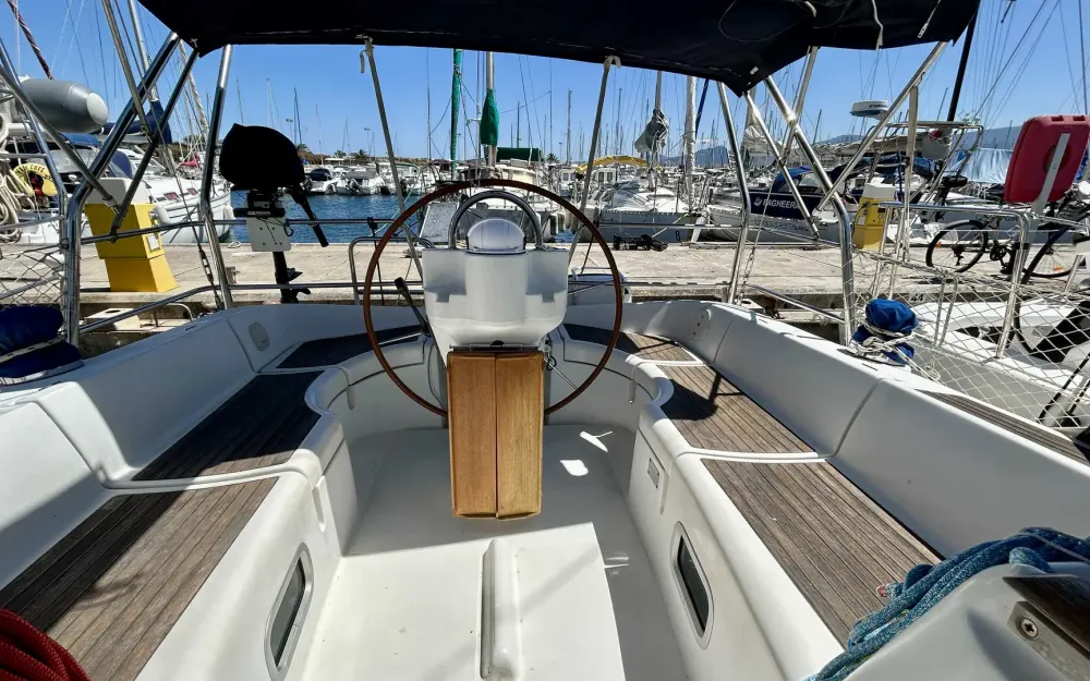 slider 1 Beneteau Oceanis 361 Clipper