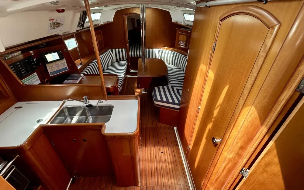 slider 7 Beneteau Oceanis 361 Clipper