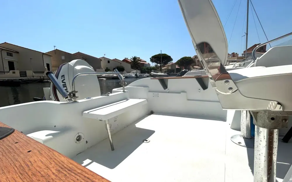 slider 5 Jeanneau Cap Camarat 555 WA