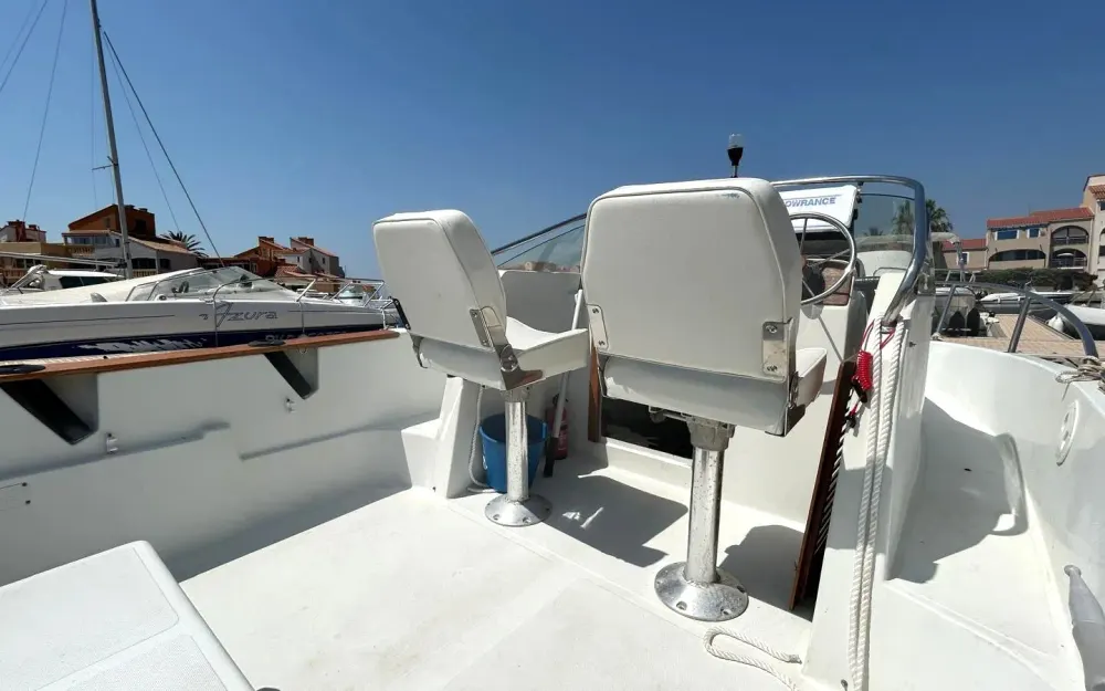 slider 7 Jeanneau Cap Camarat 555 WA