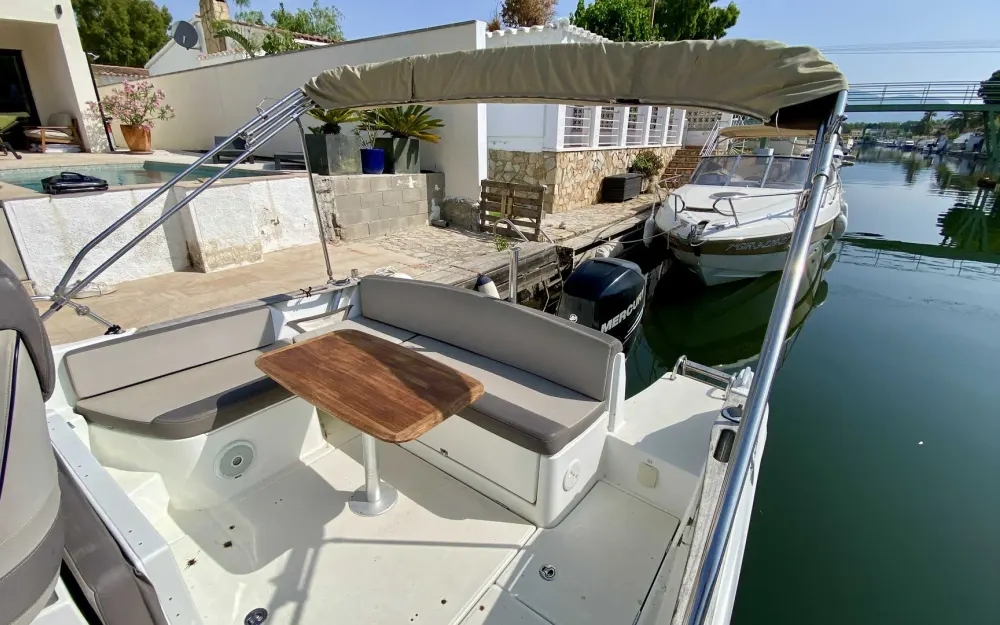 slider 5 Jeanneau Cap Camarat