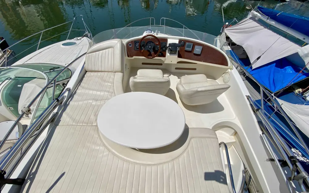 slider 12 Jeanneau Prestige 32